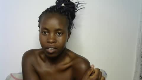 Snapshot of cute_pie20 chatting on October 11, 2025, 10:52 pm cute_pie20 online show from October 11, 2025, 10:52 pm