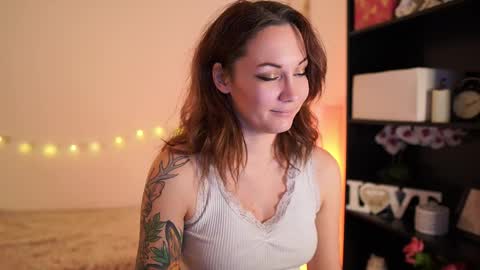 Katarina online show from October 7, 2025, 6:38 pm