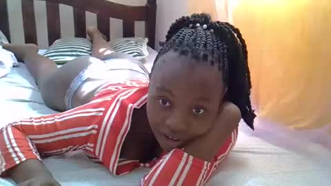 cute_savanna online show from February 3, 2025, 8:13 am