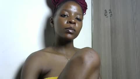 Snapshot of cute_sexy3 chatting on January 28, 2025, 7:00 pm SHARON online show from January 28, 2025, 7:00 pm