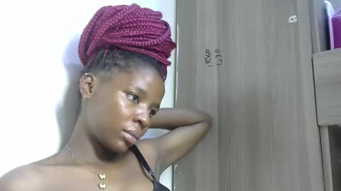 Snapshot of cute_sexy3 chatting on February 6, 2025, 7:18 pm SHARON online show from February 6, 2025, 7:18 pm