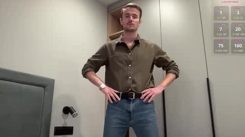 cute_skywalker online show from October 2, 2025, 3:52 pm