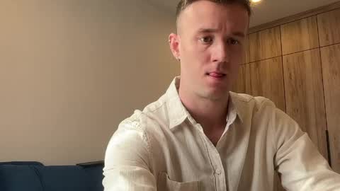 Snapshot of cute_skywalker chatting on April 22, 2026, 7:44 am cute_skywalker online show from April 22, 2026, 7:44 am