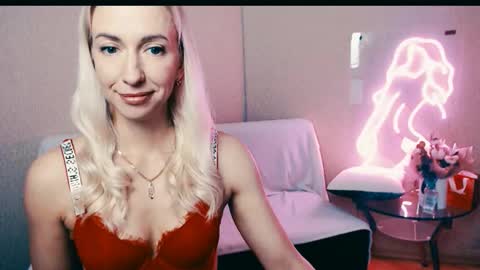 cute_smile_shy online show from October 12, 2025, 6:56 am