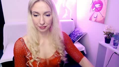 cute_smile_shy online show from April 2, 2026, 7:33 pm