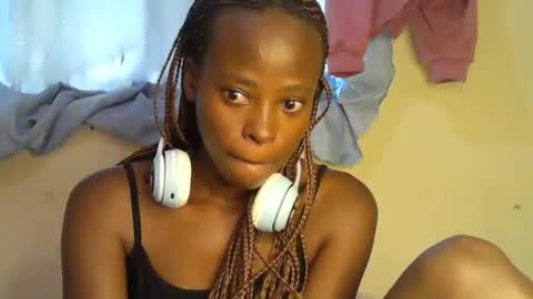 cute_sonny online show from November 14, 2025, 6:23 am