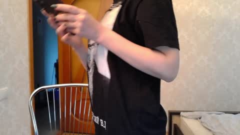 cute_strawberry_ online show from December 13, 2024, 7:15 am