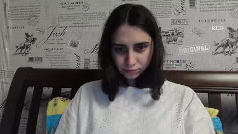 cute_strawberry_ online show from January 2, 2025, 9:28 pm