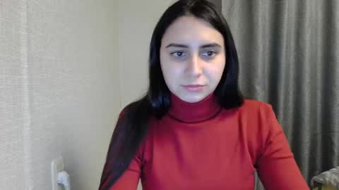 cute_strawberry_ online show from January 25, 2025, 2:36 pm