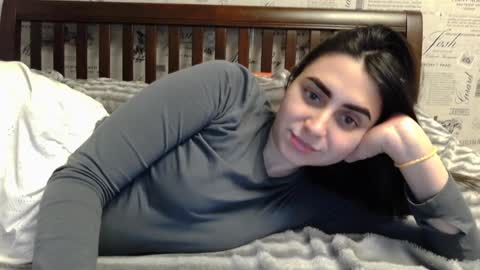 cute_strawberry_ online show from January 27, 2025, 2:02 pm