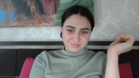 cute_strawberry_ online show from February 8, 2025, 2:27 pm