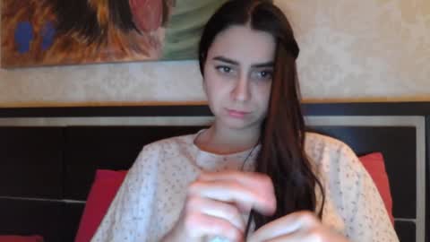 cute_strawberry_ online show from February 8, 2025, 7:49 pm