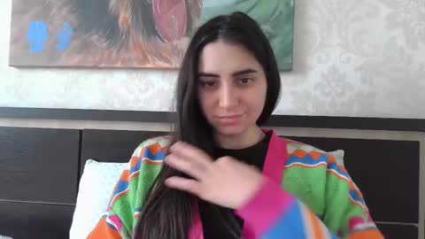 cute_strawberry_ online show from February 21, 2025, 9:13 am