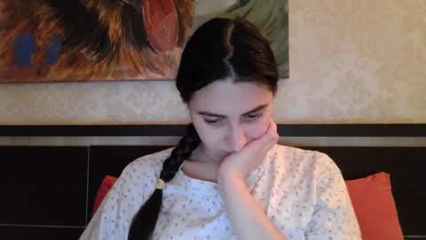 cute_strawberry_ online show from March 2, 2025, 5:36 pm