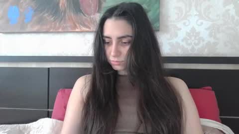 cute_strawberry_ online show from March 10, 2025, 8:59 am