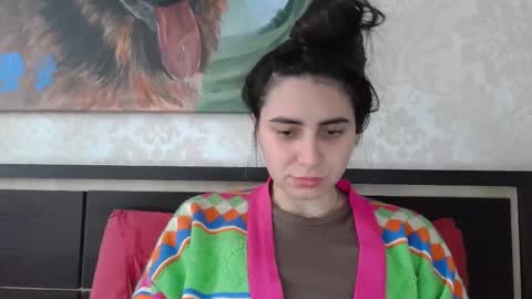 cute_strawberry_ online show from March 10, 2025, 12:59 pm