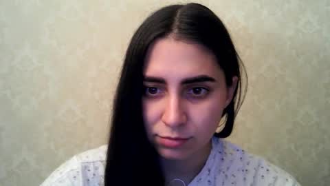 cute_strawberry_ online show from September 9, 2025, 6:07 pm