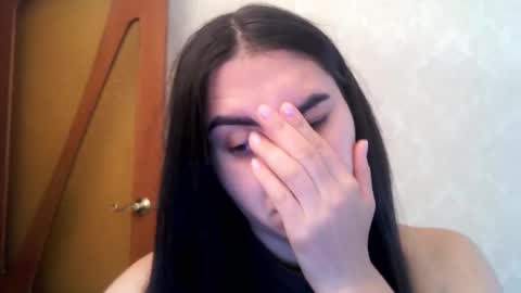 cute_strawberry_ online show from September 10, 2025, 7:30 am