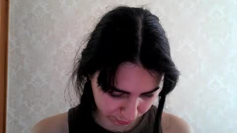 cute_strawberry_ online show from October 7, 2025, 5:15 am