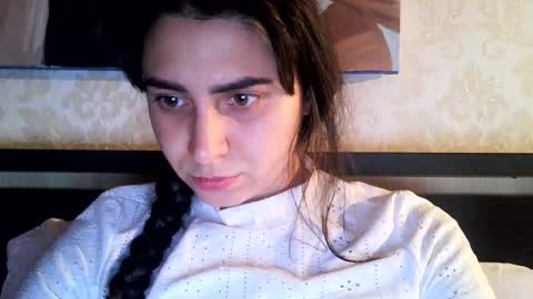 cute_strawberry_ online show from October 7, 2025, 8:06 pm