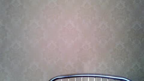 cute_strawberry_ online show from October 13, 2025, 6:52 pm