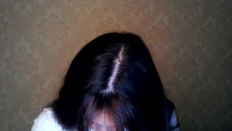 cute_strawberry_ online show from November 3, 2025, 7:59 pm