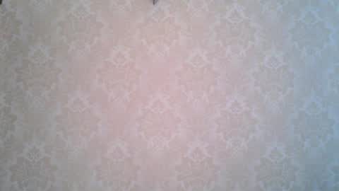 cute_strawberry_ online show from November 4, 2025, 8:57 am