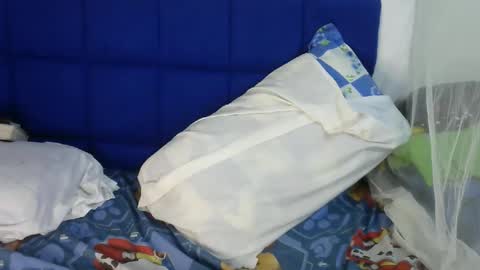 cuteallianah06 online show from September 19, 2025, 7:10 am