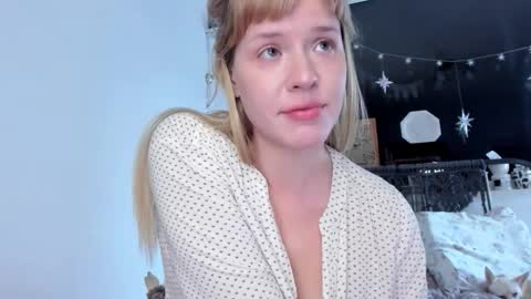 Amy online show from September 11, 2025, 12:16 pm