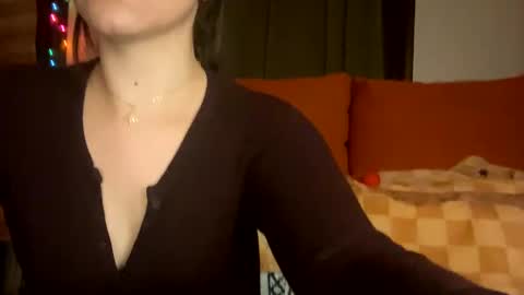 CuteBalloons online show from January 5, 2025, 9:57 pm