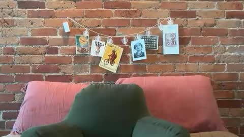 CuteBalloons online show from February 13, 2026, 7:10 pm