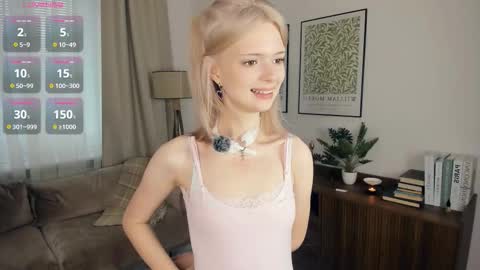 Snapshot of cutebrutality chatting on October 14, 2025, 8:15 am Alice online show from October 14, 2025, 8:15 am