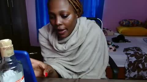 cutebuu online show from November 17, 2025, 8:09 am