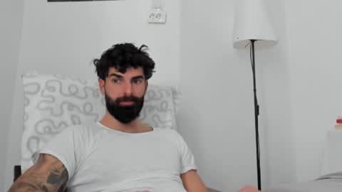 cuteeboy online show from February 21, 2026, 8:59 am