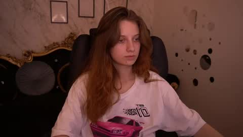 Foxy online show from May 27, 2026, 12:35 pm