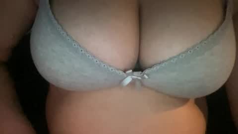 cutegirlriya online show from March 6, 2026, 1:57 am