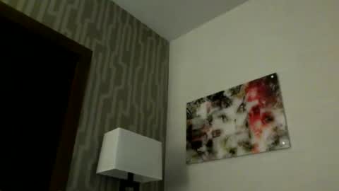 cutehungboi online show from December 22, 2025, 4:09 am