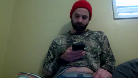 Snapshot of cutehungboi chatting on May 15, 2026, 10:17 pm cutehungboi online show from May 15, 2026, 10:17 pm