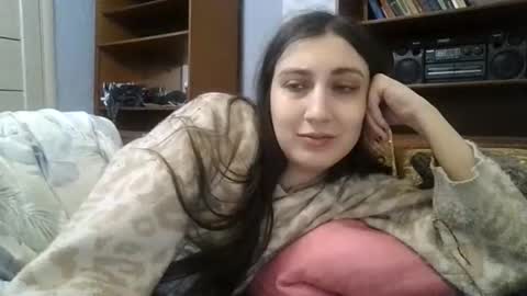 cutekattie online show from February 15, 2026, 7:51 am