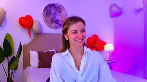 Snapshot of cutemirage chatting on February 15, 2026, 2:47 pm cutemirage online show from February 15, 2026, 2:47 pm