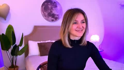 Snapshot of cutemirage chatting on February 19, 2026, 2:46 pm cutemirage online show from February 19, 2026, 2:46 pm