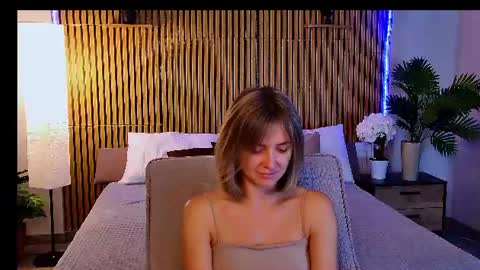 cutemirage online show from July 19, 2026, 2:32 pm