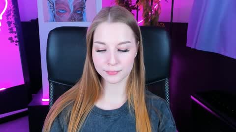 Rina online show from December 10, 2024, 1:33 pm