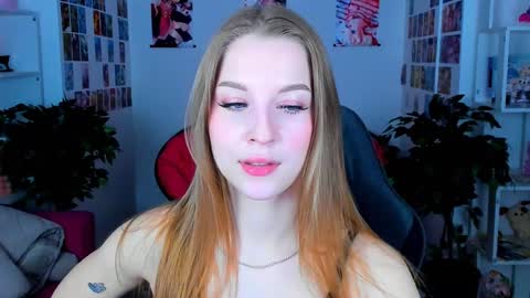 Rina online show from December 22, 2024, 8:38 am