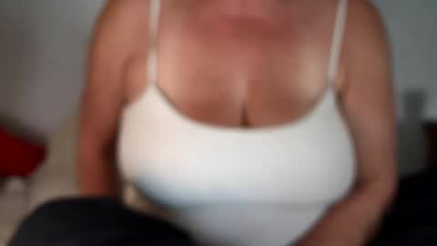 Snapshot of cutenlittle28 chatting on January 9, 2025, 11:25 am CuteNlil online show from January 9, 2025, 11:25 am