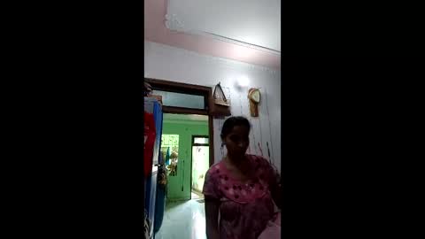 cutepayel online show from May 6, 2026, 4:52 am