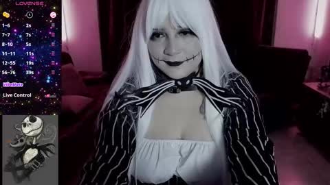 cutesarah_10 online show from October 5, 2025, 1:48 am