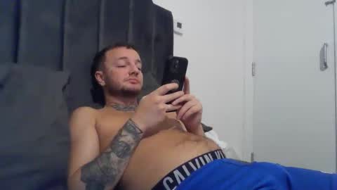 cutescottishlad online show from September 28, 2025, 8:58 pm