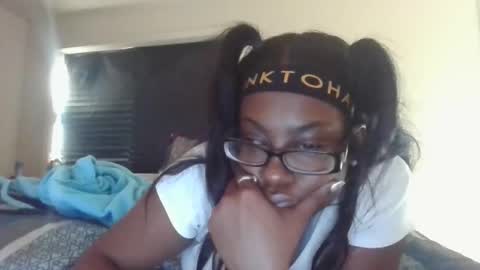 mary mack online show from November 5, 2025, 7:03 pm