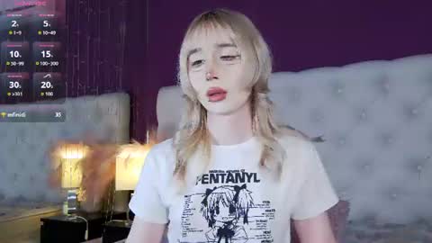 Snapshot of cutetomie chatting on July 4, 2026, 9:32 pm Tomie online show from July 4, 2026, 9:32 pm